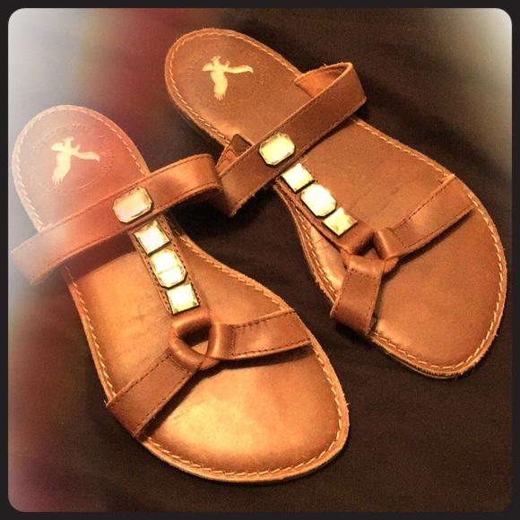 Adorable sandals! - Picture 1 of 4